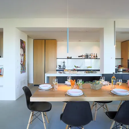 Casa Dei Fiamminghi 10&2, Emma Willa *
